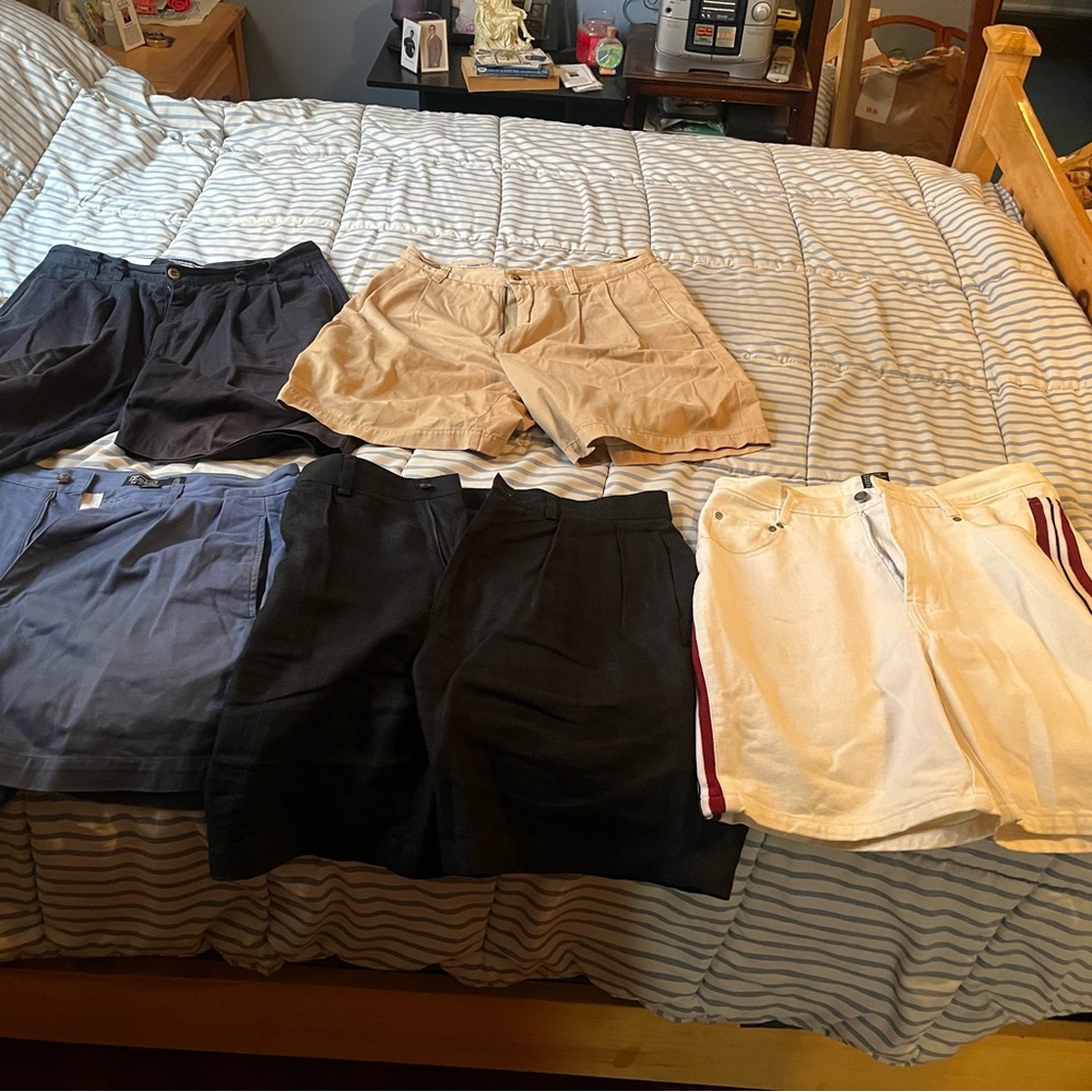 Mens shorts bundle 5 shorts cotton 1 jeans shorts 4size 32 one size 31. 2 Polo